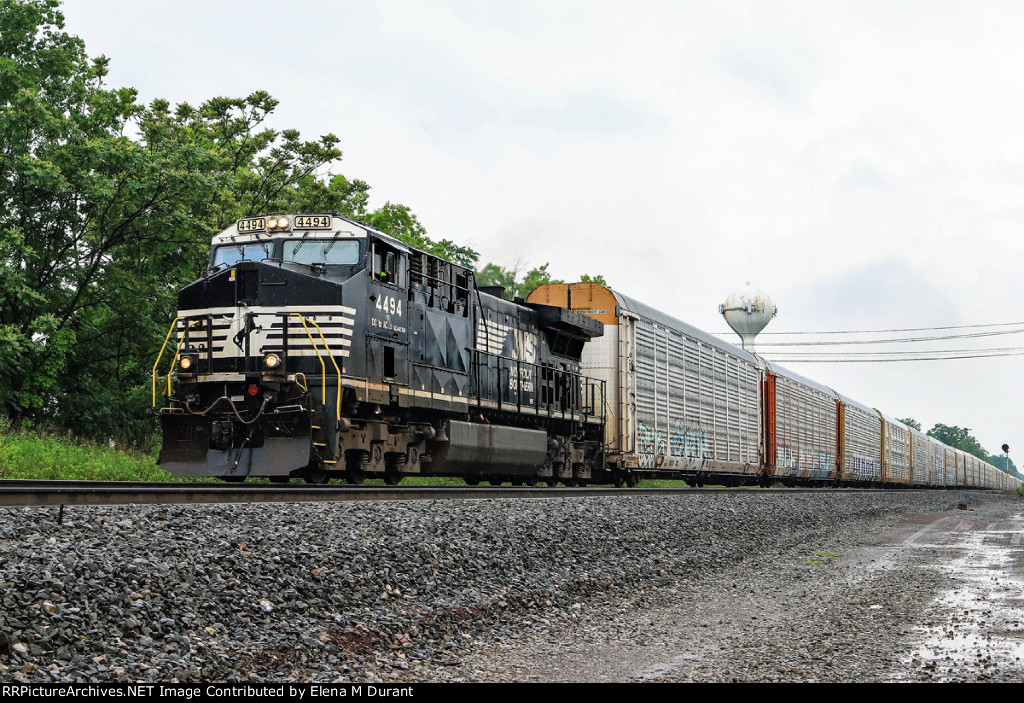 NS 4494 on M8
